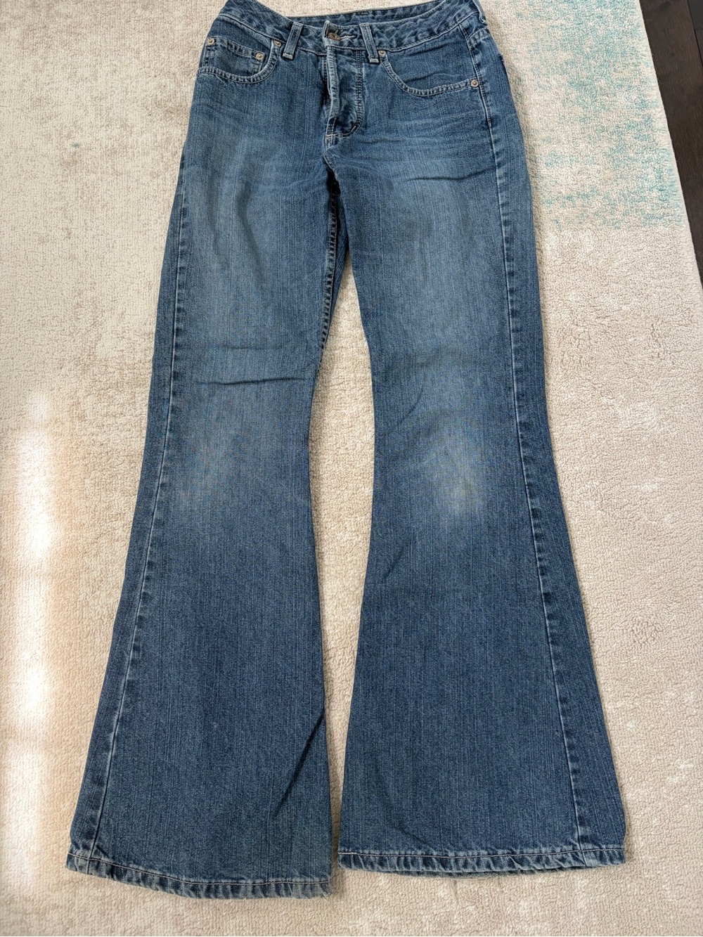 Vintage manager Women's Dark Blue Flare Jeans